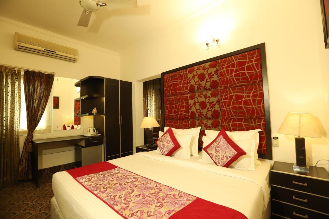 Hotel Capitol Hills - Greater Kailash Delhi New Delhi Extérieur photo