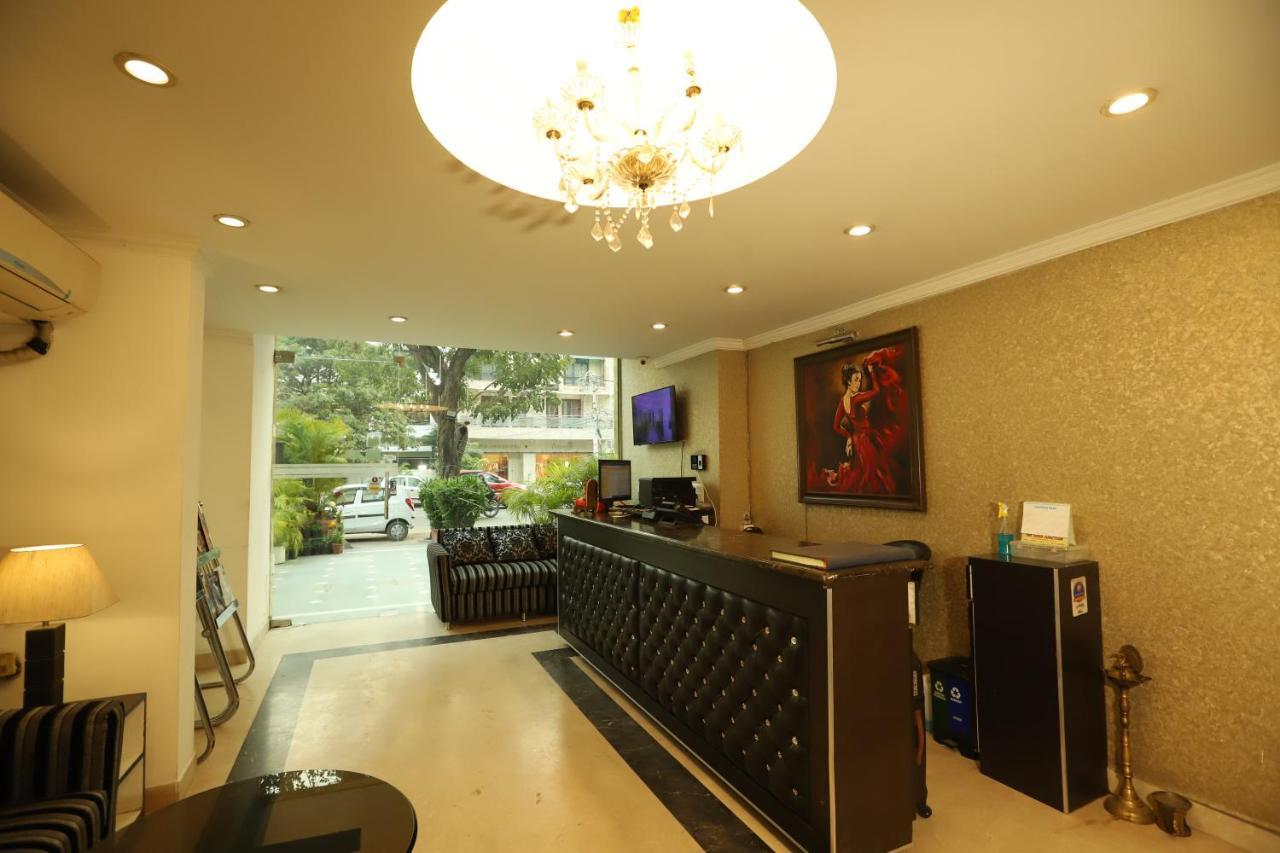 Hotel Capitol Hills - Greater Kailash Delhi New Delhi Extérieur photo
