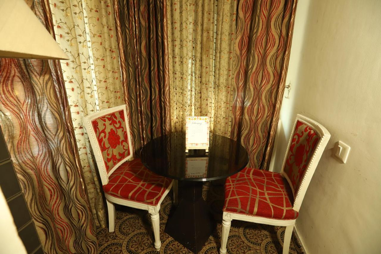 Hotel Capitol Hills - Greater Kailash Delhi New Delhi Extérieur photo