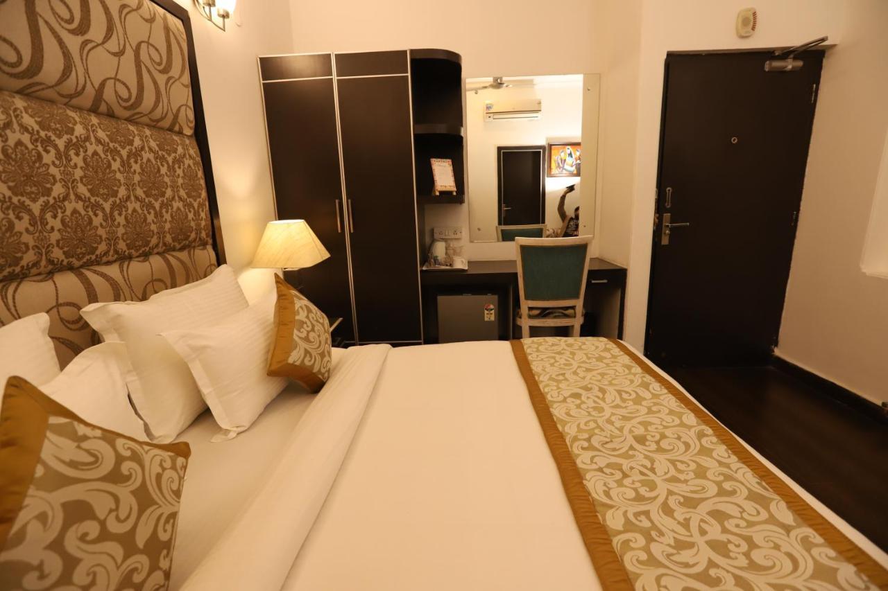 Hotel Capitol Hills - Greater Kailash Delhi New Delhi Extérieur photo
