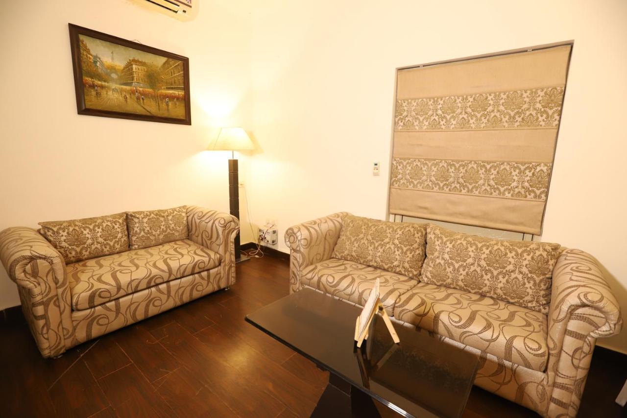 Hotel Capitol Hills - Greater Kailash Delhi New Delhi Extérieur photo
