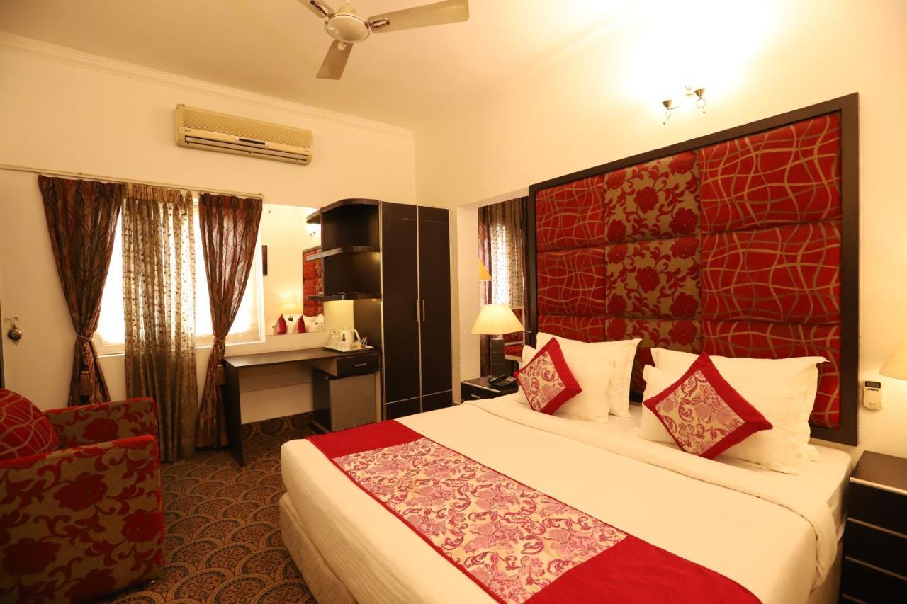 Hotel Capitol Hills - Greater Kailash Delhi New Delhi Extérieur photo