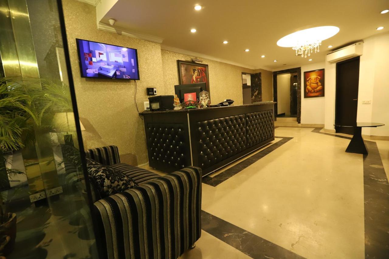 Hotel Capitol Hills - Greater Kailash Delhi New Delhi Extérieur photo