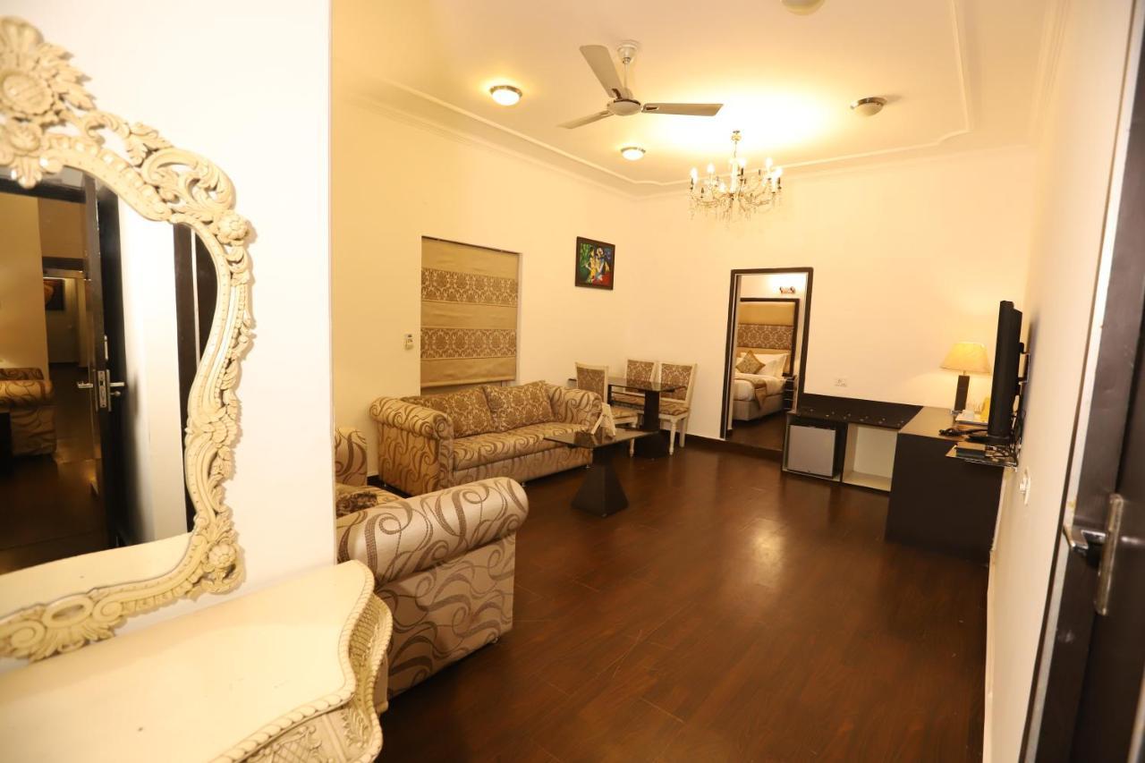 Hotel Capitol Hills - Greater Kailash Delhi New Delhi Extérieur photo